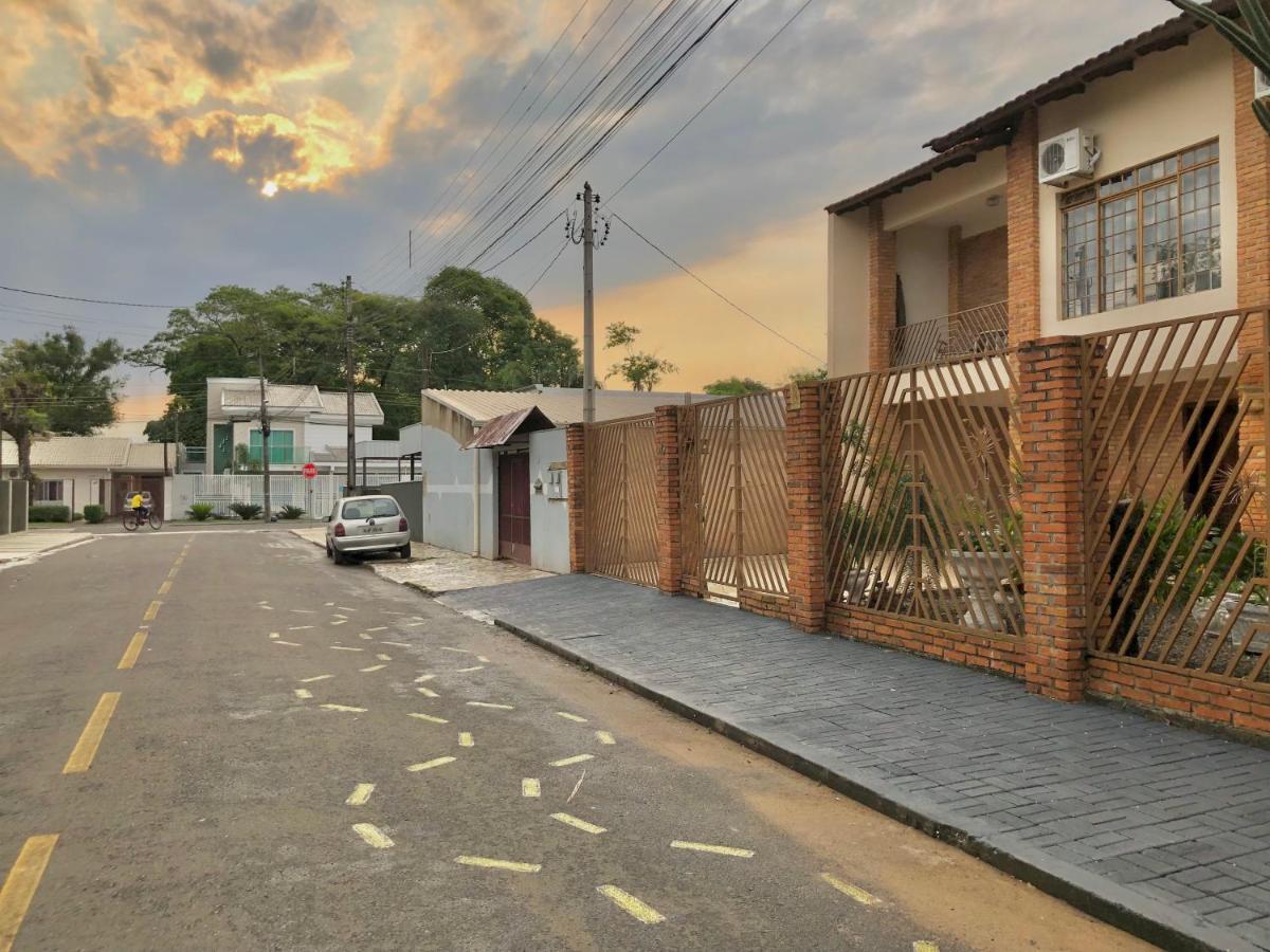 הוילה פוז דו איגואסו Casa Com Piscina Proximo Atrativos/ Wifi/ Garagem מראה חיצוני תמונה